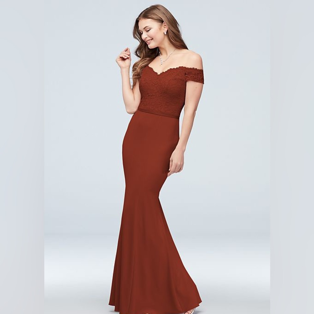 NWT DAVID'S BRIDAL lace crepe off-the-shoulder bridesmaid dress. Wine color.